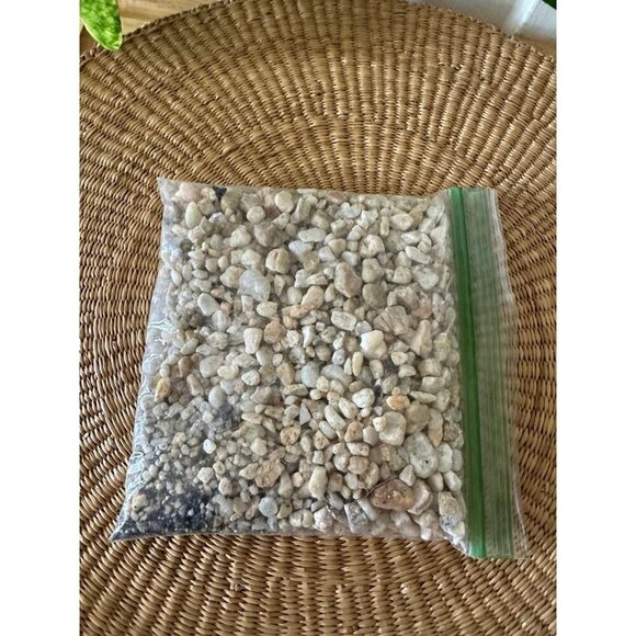 Bag of Small decorative stones - Picture 6 of 8